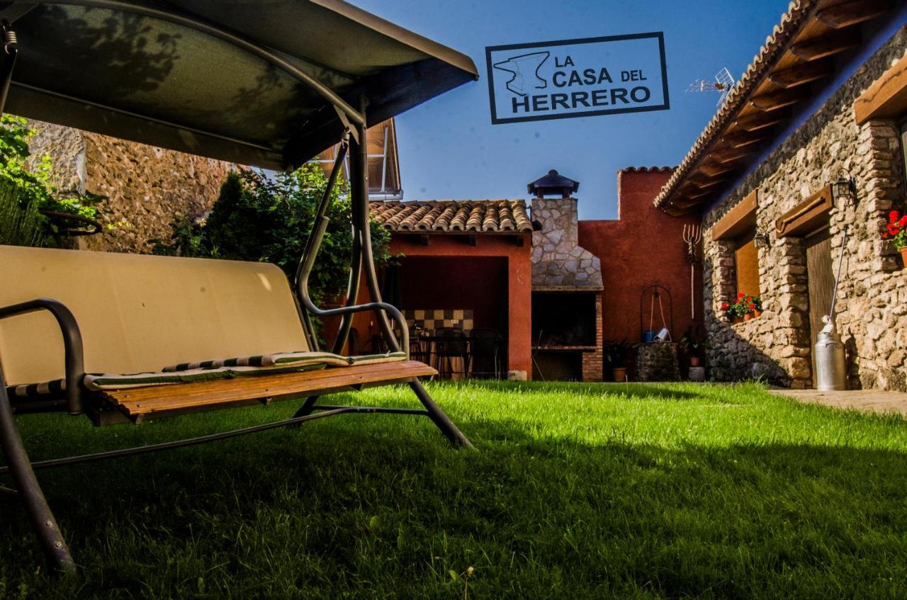 La Casa Del Herrero El Poyo Extérieur photo