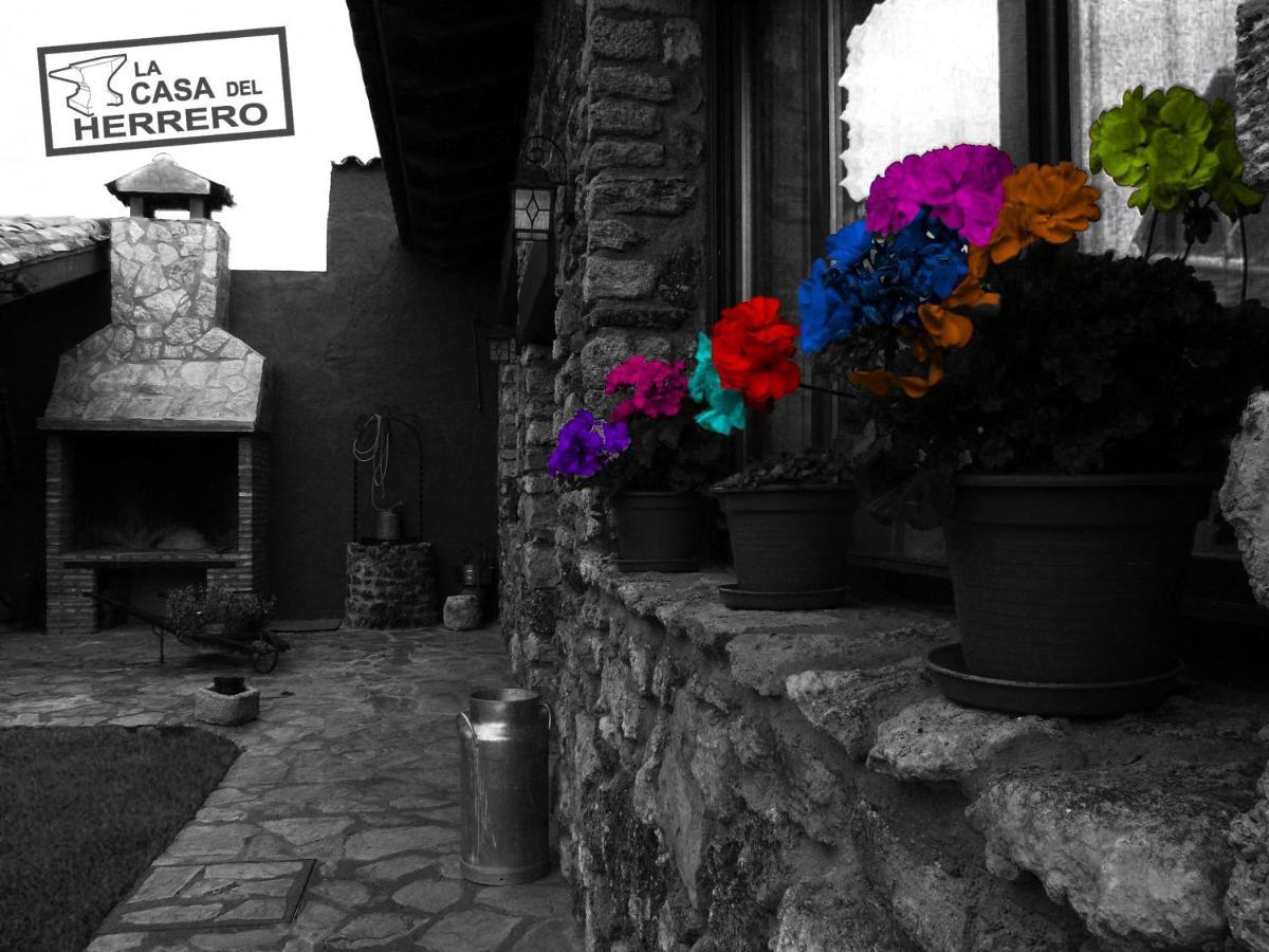 La Casa Del Herrero El Poyo Extérieur photo