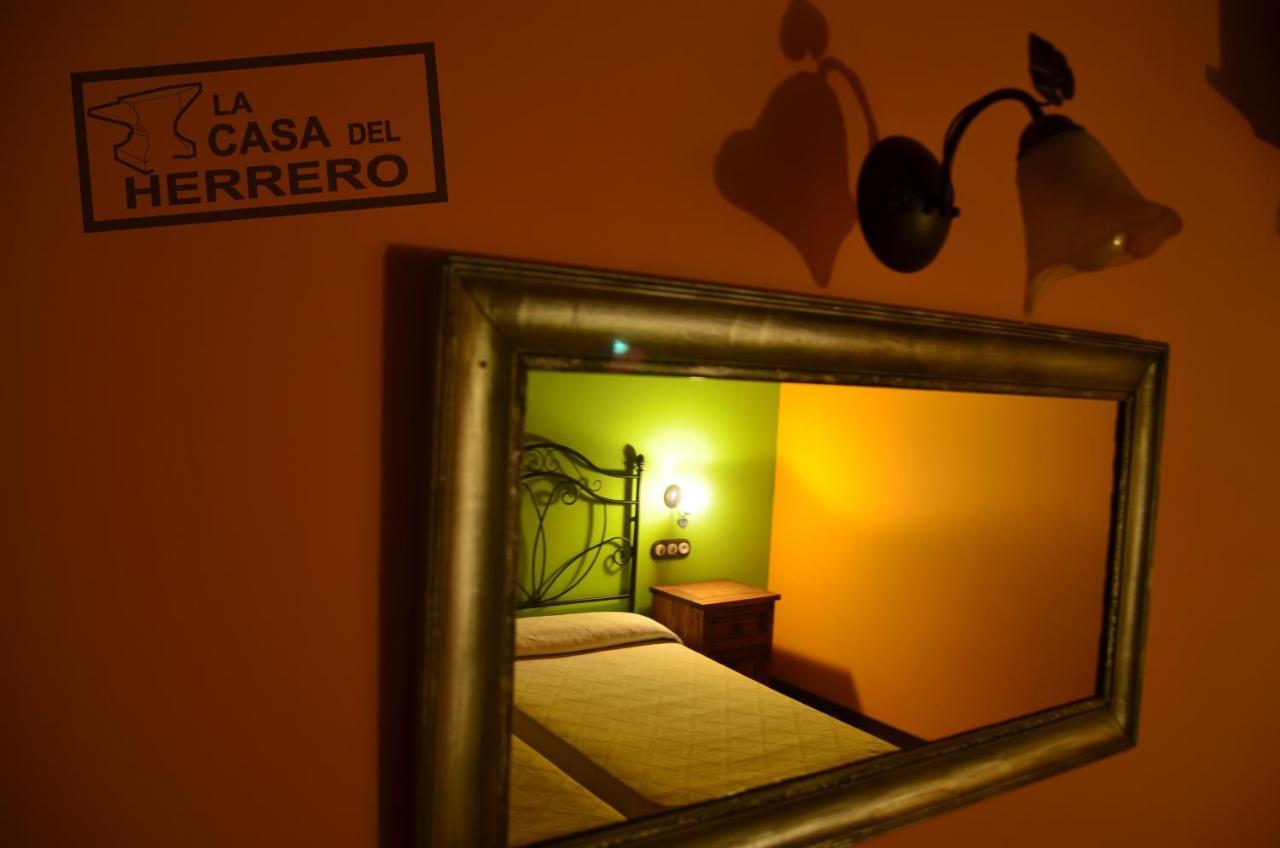La Casa Del Herrero El Poyo Extérieur photo